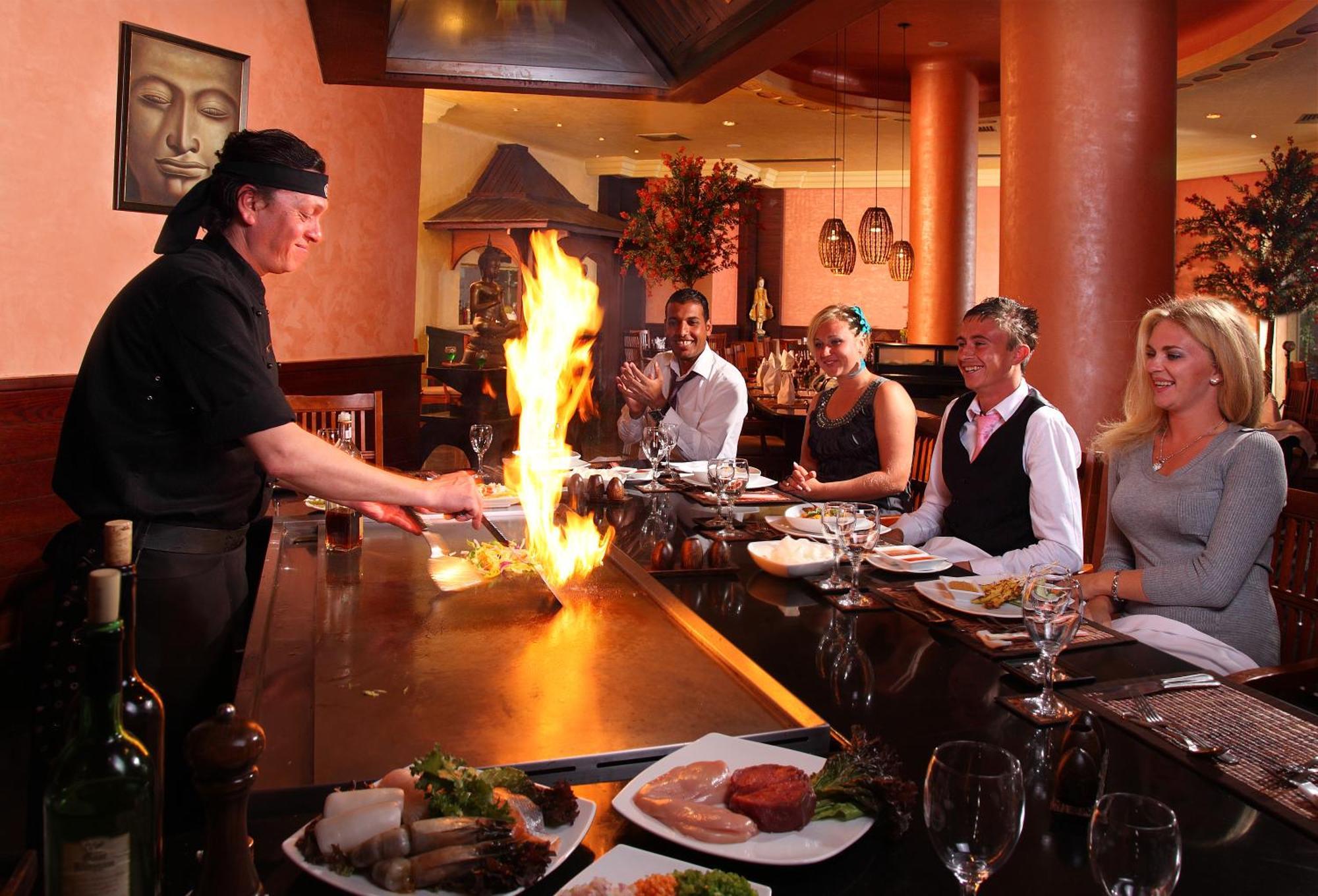 엑스피리언스 키로세이즈 프리미어 나마 베이 호텔 샤름 엘 셰이크 외부 사진 A Japanese restaurant in the United States