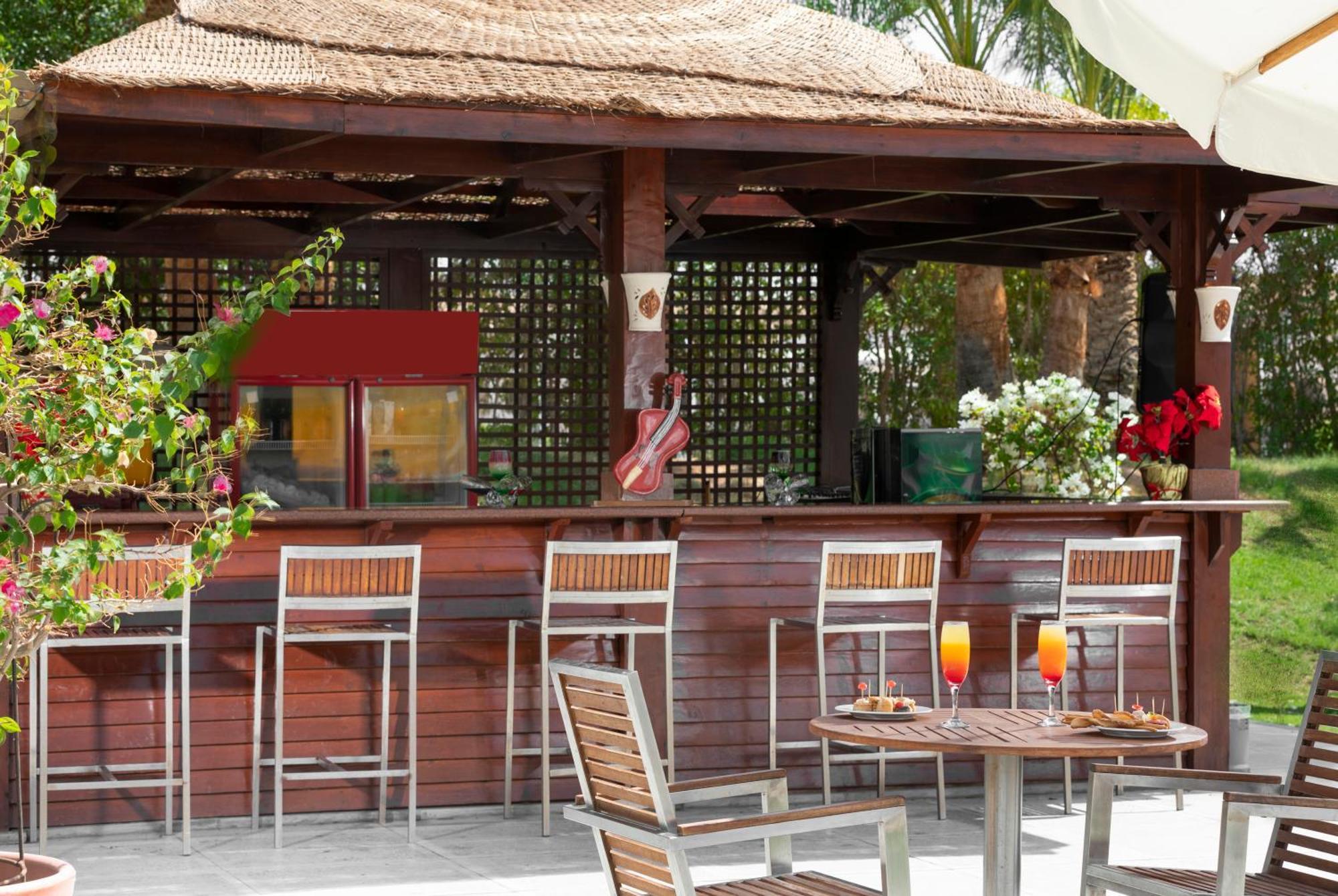 엑스피리언스 키로세이즈 프리미어 나마 베이 호텔 샤름 엘 셰이크 외부 사진 The Pool Bar
