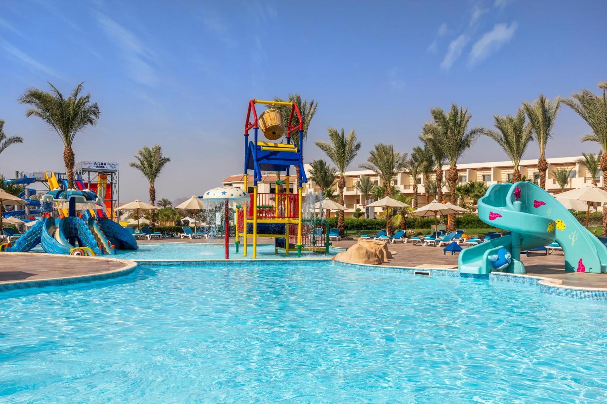 엑스피리언스 키로세이즈 프리미어 나마 베이 호텔 샤름 엘 셰이크 외부 사진 Aqua Park at Hilton Hurghada Resort